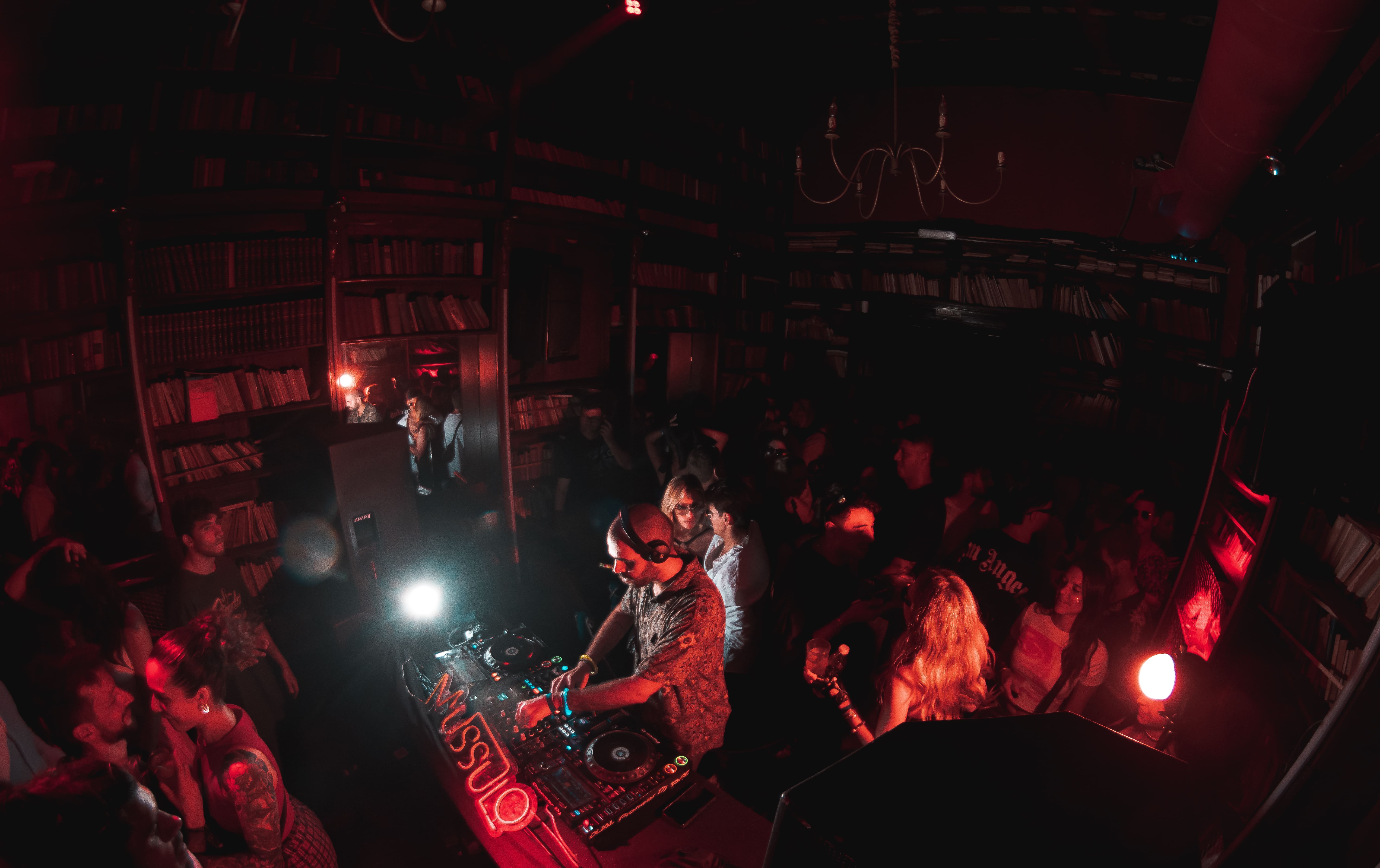 Ivan Sandhas — Festival